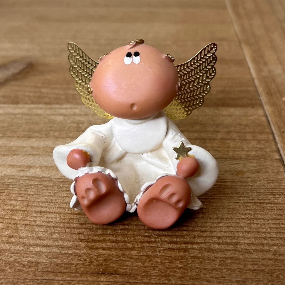 Vintage Kirks Kritters 2001 Russ Berrie Angel Cheeks Figurine Wings Star Mini